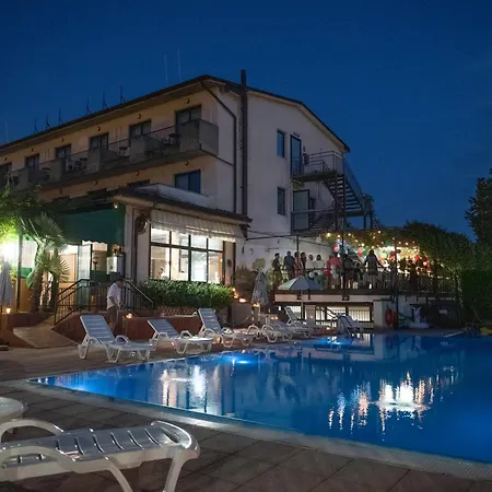 Hotel Stazione sul lago di Iseo-3